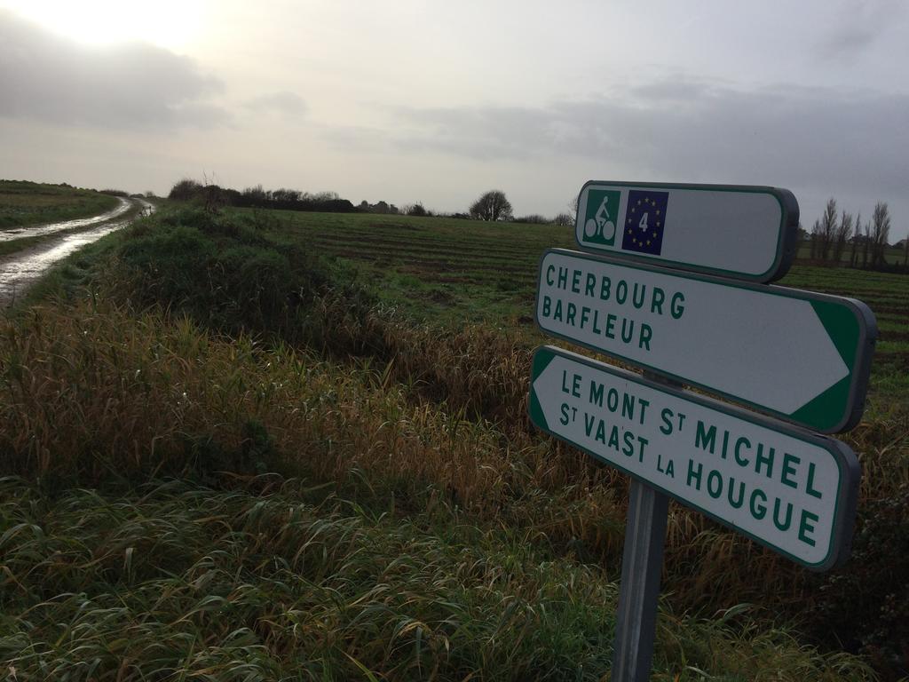 Entre Terre Et Mer Réville Exteriér fotografie